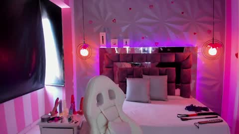 i am Cat  online show from 02.06.25