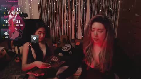 Snapshot of the_crazy_latina chatting on 11.07.25 Giovanna online show from 11.07.25