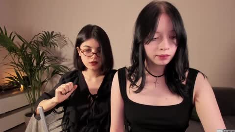 EllaLyn online show from 12.06.24