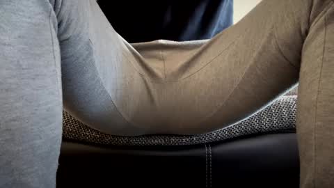 Snapshot of the_delicious_19 chatting on 01.01.25 the_delicious_19 online show from 01.01.25