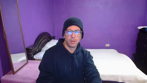 Snapshot of the_elemental_cb chatting on 01.12.26 Sir. Anderssen online show from 01.12.26