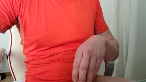 Snapshot of the_hard_baguette chatting on 02.19.26 La Baguette dure online show from 02.19.26