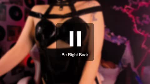 ...  ... online show from 01.15.25