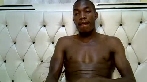 Snapshot of the_logking chatting on 01.14.26 the_logking online show from 01.14.26