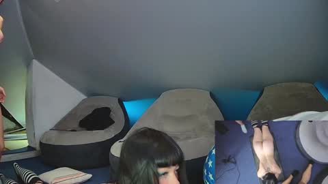 Snapshot of the_mao_game chatting on 01.26.25 Mao online show from 01.26.25