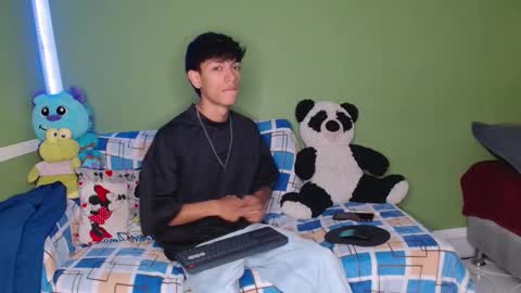 Snapshot of the_muderer chatting on 11.03.25 murderer online show from 11.03.25