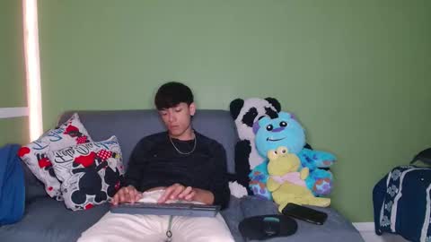 Snapshot of the_muderer chatting on 11.07.25 murderer online show from 11.07.25