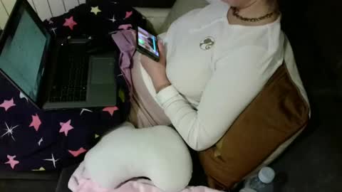 Stephan 34  Cassandra 25 online show from 04.12.26