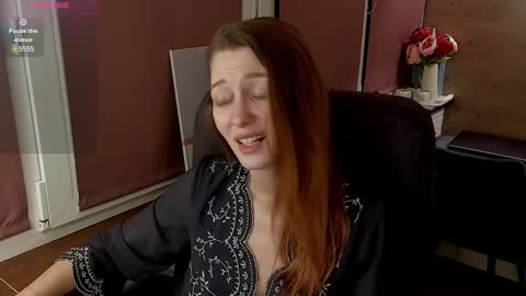 Snapshot of the_sky_fox chatting on 12.07.24 Edda online show from 12.07.24