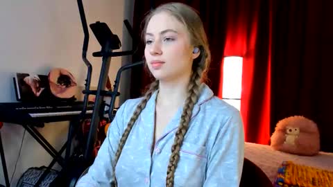 Snapshot of the_steel_magnolia_ chatting on 09.16.25 Ally STREAMING ON TWITCH NOW Check my Twitter for updates online show from 09.16.25