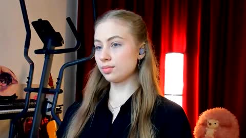 Snapshot of the_steel_magnolia_ chatting on 10.01.25 Ally STREAMING ON TWITCH NOW Check my Twitter for updates online show from 10.01.25
