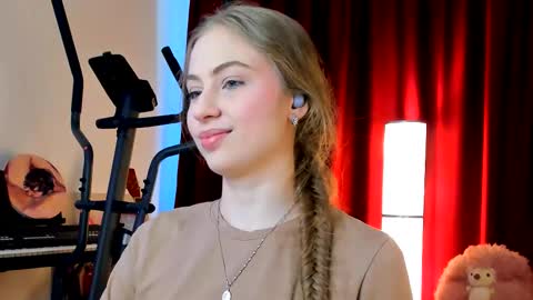 Snapshot of the_steel_magnolia_ chatting on 10.08.25 Ally STREAMING ON TWITCH NOW Check my Twitter for updates online show from 10.08.25