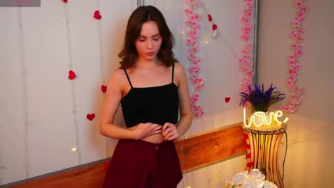 Snapshot of the_truewoman_show chatting on 04.26.26 My name is Cynthia and Im very happy to see you in my sweet room online show from 04.26.26