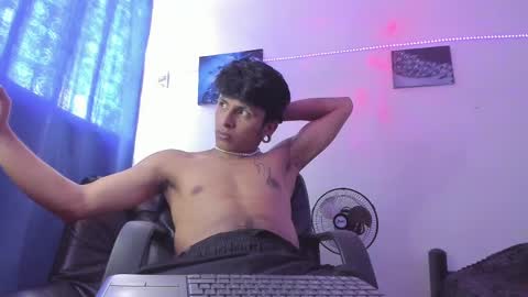 Snapshot of the_weed_guys chatting on 01.06.25 Danny online show from 01.06.25