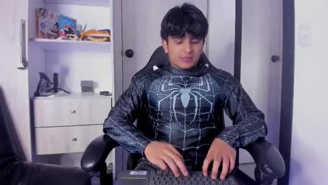 Snapshot of the_weed_guys chatting on 10.30.25 Danny online show from 10.30.25