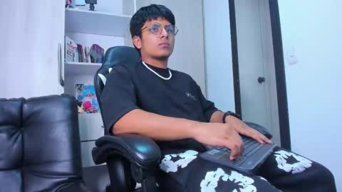 Danny online show from 12.18.25