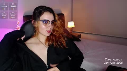 Snapshot of thea_aphros chatting on 01.12.25 Diosa Afrodita online show from 01.12.25