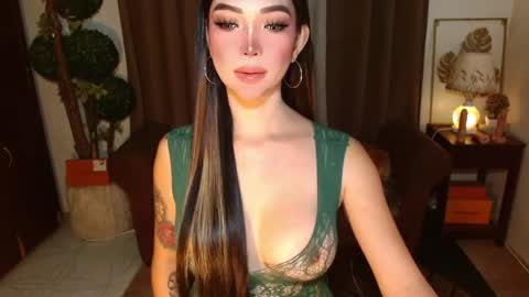 thea_whong online show from 03.25.26