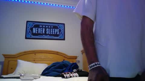 Snapshot of theamezcua98 chatting on 10.04.25 theamezcua98 online show from 10.04.25