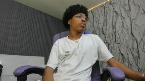 Snapshot of theblackflavor chatting on 05.08.26 Flavor online show from 05.08.26