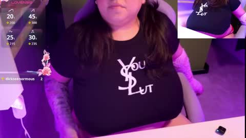 TheBouncingBetty online show from 04.13.26