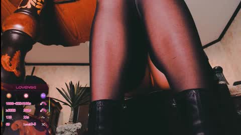 Snapshot of thecamwoman chatting on 01.09.26 Joan online show from 01.09.26