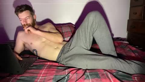 Snapshot of thecarrguyy chatting on 01.19.25 Thatcarrguyy online show from 01.19.25