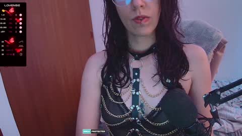 Paulette online show from 01.06.25