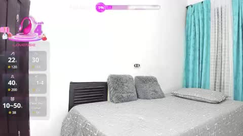 TheChicaNextDoor  online show from 02.12.26