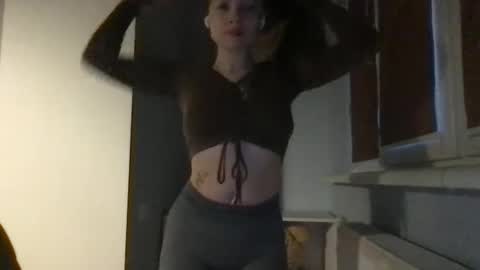 Snapshot of thecrystal chatting on 02.16.25 Crystal online show from 02.16.25