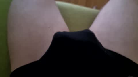 Snapshot of thecum9869 chatting on 02.26.25 thecum9869 online show from 02.26.25