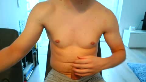 thecuteguy144949 online show from 07.17.26