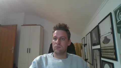 Snapshot of thedon2123 chatting on 12.01.24 thedon2123 online show from 12.01.24