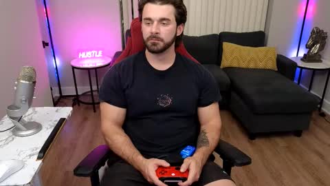 Snapshot of theeestallion33 chatting on 10.24.25 The Stallion online show from 10.24.25