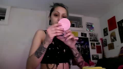 KIng Venus online show from 12.08.24