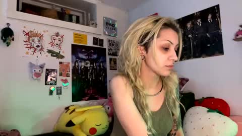 KIng Venus online show from 12.22.24