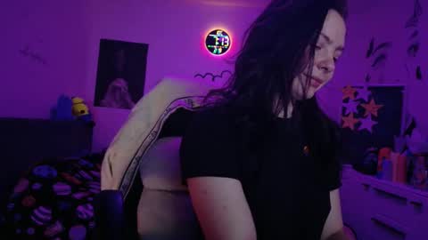 Snapshot of thefarmergirl chatting on 02.18.26 TheFarmergirl online show from 02.18.26