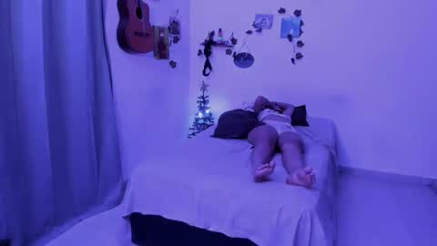 Snapshot of thefenix_jyk chatting on 12.17.25 Ariamapola88 online show from 12.17.25