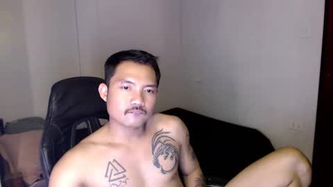 Snapshot of thefriskyasian chatting on 12.26.24 Jaycee online show from 12.26.24