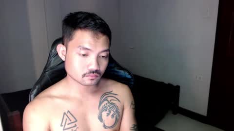Snapshot of thefriskyasian chatting on 01.07.25 Jaycee online show from 01.07.25