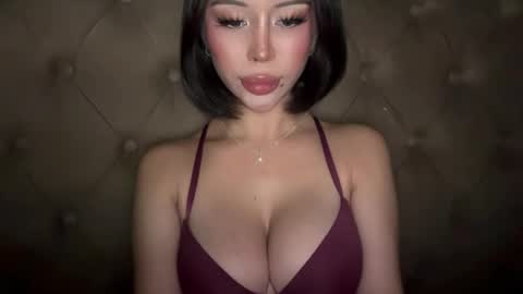 Elle  dont forget to folloW me and thumbs up online show from 03.04.26