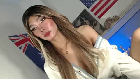 Snapshot of thehornygirl_laisa chatting on 06.27.26 laisa online show from 06.27.26