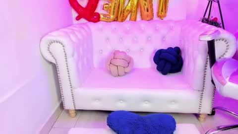 Theia  online show from 02.18.25