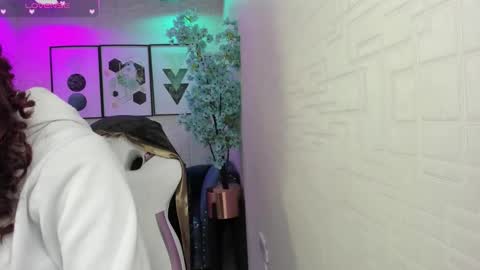 Theia  online show from 03.16.26