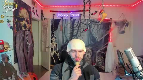 Snapshot of thejohnnystone chatting on 10.29.25 Johnny Stone online show from 10.29.25