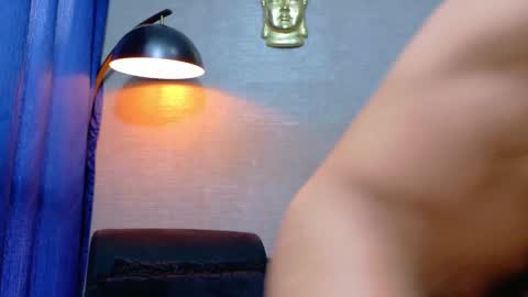 Snapshot of thekingerick chatting on 09.26.25 thekingerick online show from 09.26.25