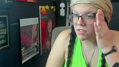 Snapshot of thekinkhouse chatting on 02.26.25 Goddess Nola online show from 02.26.25