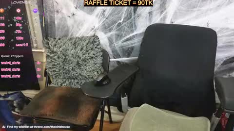 Snapshot of thekinkhouse chatting on 10.01.25 Goddess Nola online show from 10.01.25