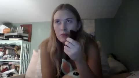 Little Bambii online show from 11.30.25