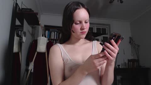 Maddi...   online show from 02.09.26